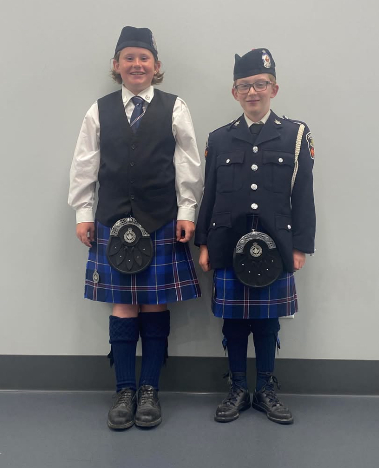 DRPS Pipes and Drums - Two Pipers