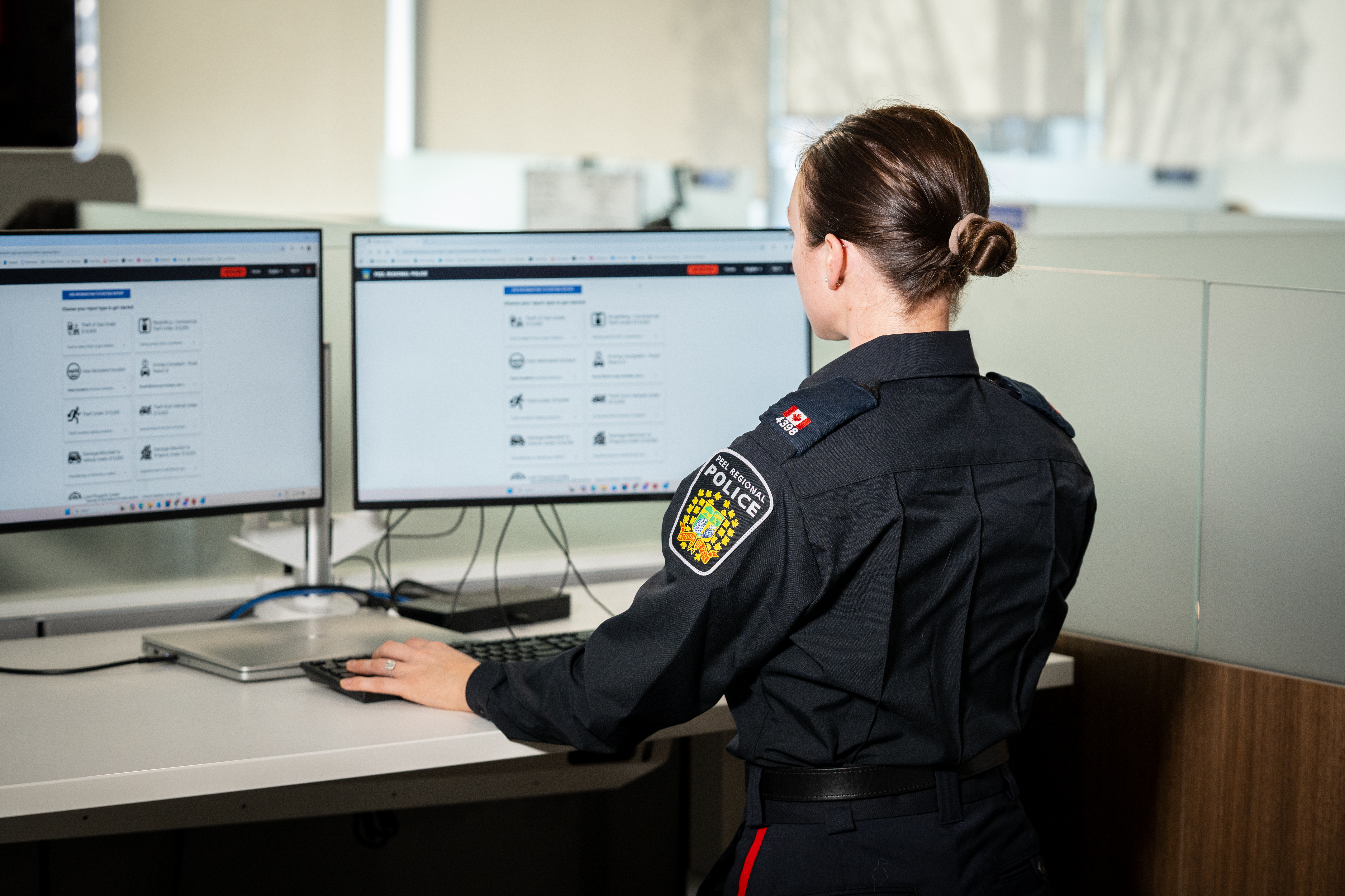 Police officer online reporting