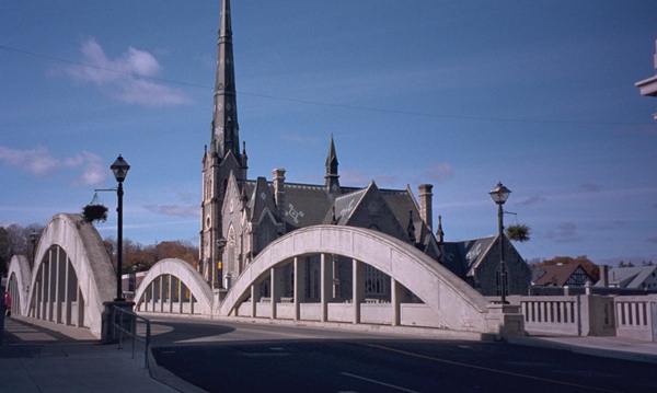 Picture of the Main Street Bridge