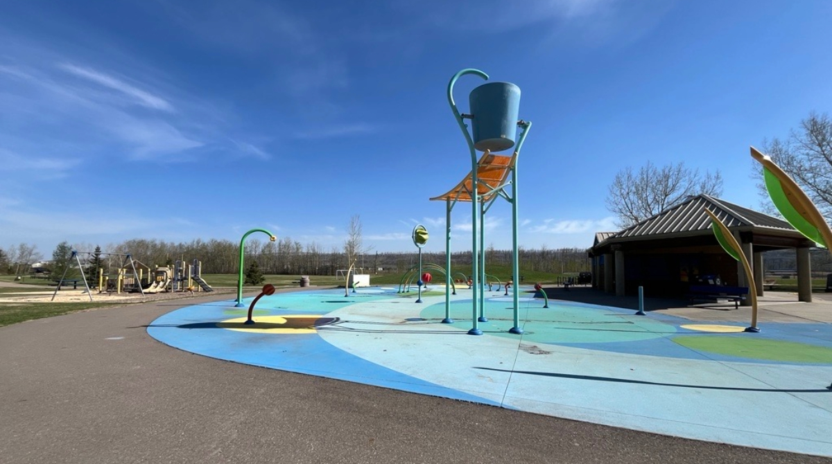 Picture of spray park and children's park