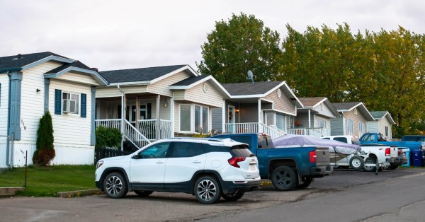 A line of houses in the suburb of Gregoire, in Fort McMurray, Alta. in the summer.