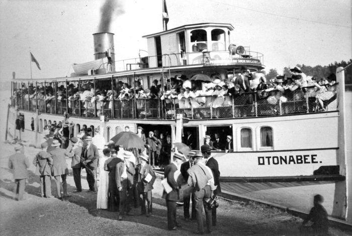 Photo of steamboat