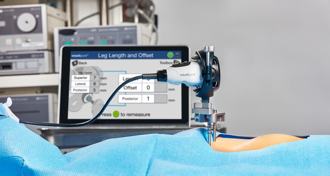 Picture of the Intellijoint HIP surgical tool